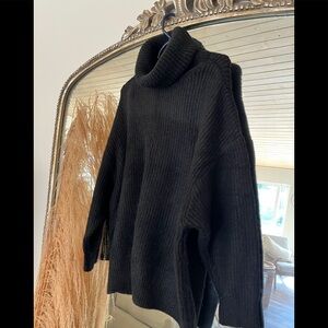Beautifully oversized knit jumper from Zara